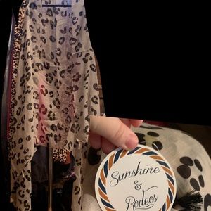 Sunshine & Roses Leopard coverup